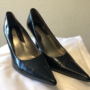 Size 10 patent leather Nine West pointed heels
